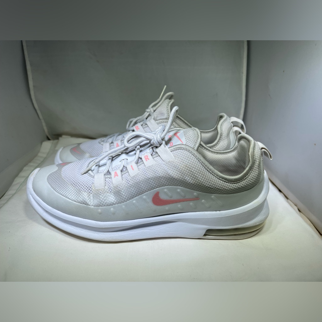 Preowned Nike Air Max Axis Oracle Pink Womens 8